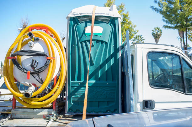 Best Portable restroom trailer rental  in Grosse Pointe, MI